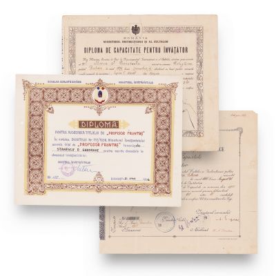 Trei diplome oferite profesorilor, 1900-1966