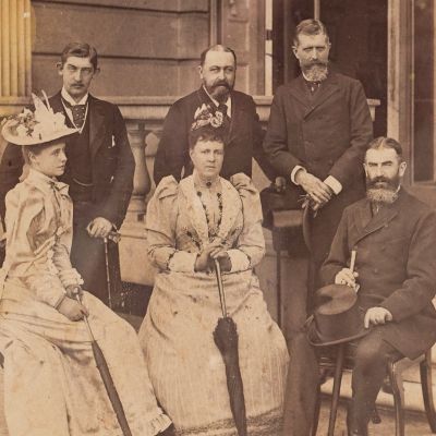 Familia regală a României și familia de Edinburgh, fotografie de cabinet, 1893 