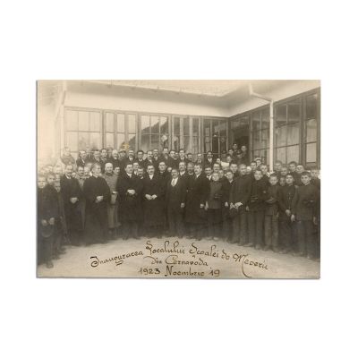 Inaugurarea localului Școlii de Meserii din Cernavoda, fotografie de epocă, 1923