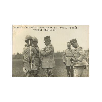 Generalul Berthelot, două fotografii de epocă, Onești, 1917