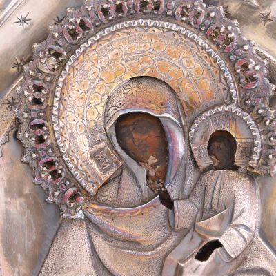 Născătoarea de Dumnezeu-Rugul Aprins, icoană cu ferecătură, prima jumătate a secolului al XIX-lea