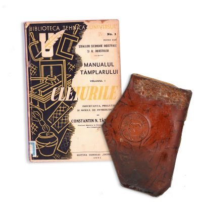 Constantin N. Tămârjan, Manualul tâmplarului. Vol. I: Cleiurile, 1941 + o bucată de clei de epocă