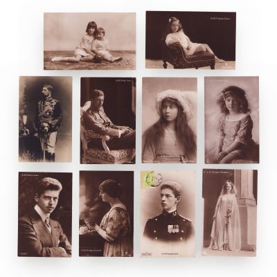 Familia regală a României, 10 cărți poștale fotografice 