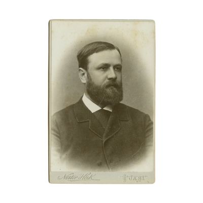Alexandru Lambrior, fotografie de cabinet, atelier Nestor Heck, cca. 1880