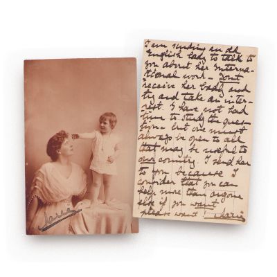 Principesa Maria și principesa Ileana, fotografie tip carte poștală, cu o amplă însemnare olografă și semnătură 