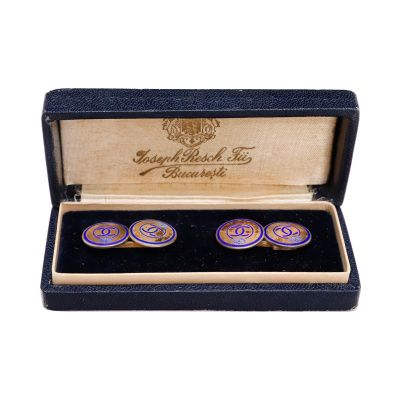 Butoni din argint pentru manșetă cu cifrul regelui Carol al II-lea + cutia de epocă