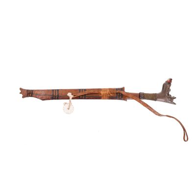 Sabie parang ilang, Borneo, cu teacă din lemn sculptat 