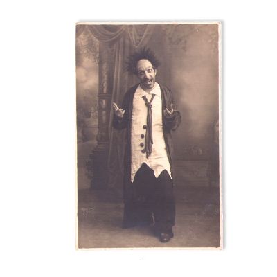Actorul Constantin Tănase interpretând diverse roluri, patru fotografii tip carte poștală - foarte rare