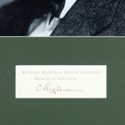 C. Argetoianu, ministrul afacerilor străine, bilet cu semnătură