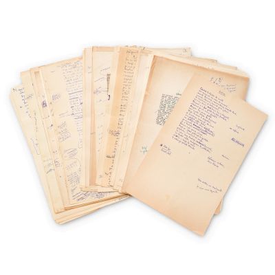 Arhiva de manuscrise cu poezii și versuri scrise de Geo Dumitrescu