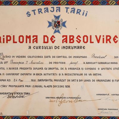 Straja Țării, diplomă de absolvire oferită Aureliei Pricopie, 24 mai 1939, semnată olograf de Teofil Sidorovici 