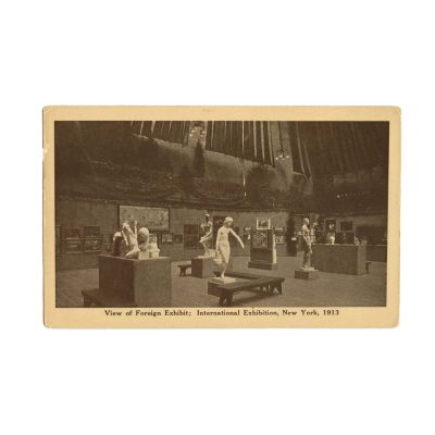 Interiorul expoziției Armory Show, fotografie tip carte poștală, 1913 - Piesă rară