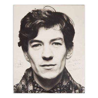 Ian Mckellen, fotografie de epocă cu dedicație pentru Radu Beligan