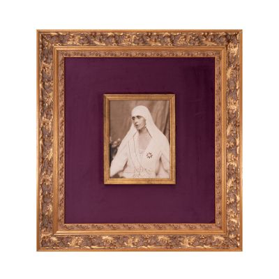 Regina Maria în doliu alb, fotografie semnată olograf, 1932, atelier Julietta - Piesă rară